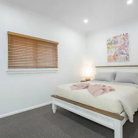 Eve Guesthouse Uralla Exterior photo