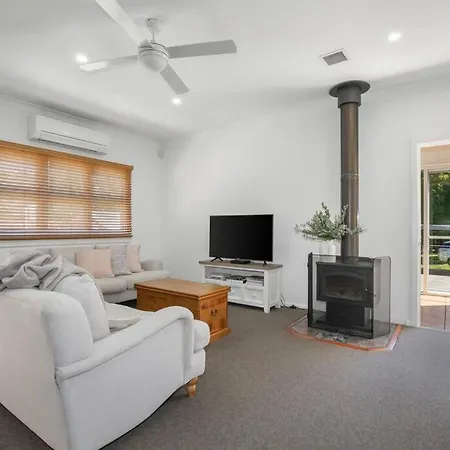 Eve Guesthouse Uralla Exterior photo